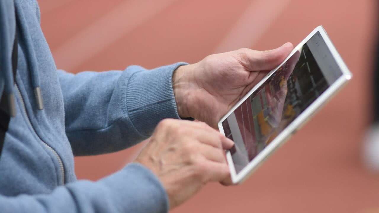 Leichtathletik Feature Online Tablet Halle