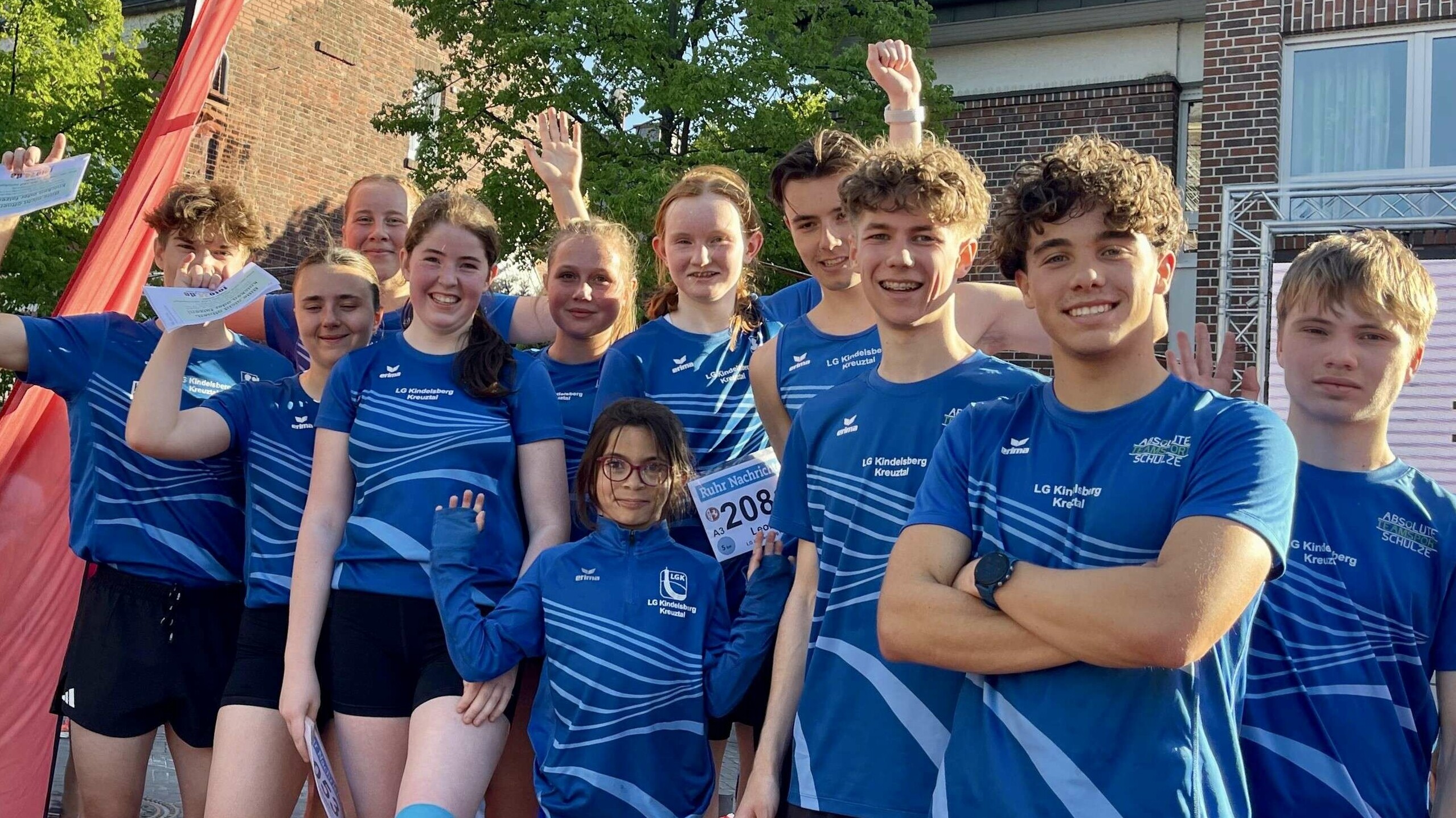5 km Meisterschaften in Nordkirchen
Die Läufer und Läuferinnen der LG Kindelsberg Kreuztal Läufermannschaft der LG Kindelsberg Kreuztal